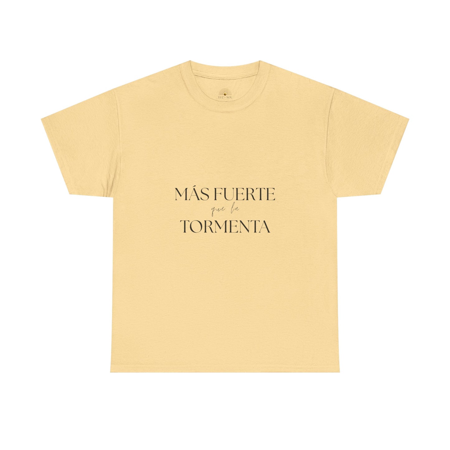 "Más Fuerte que la Tormenta" (Camiseta Unisex de Algodón Resistente Inspirada en la Fe)