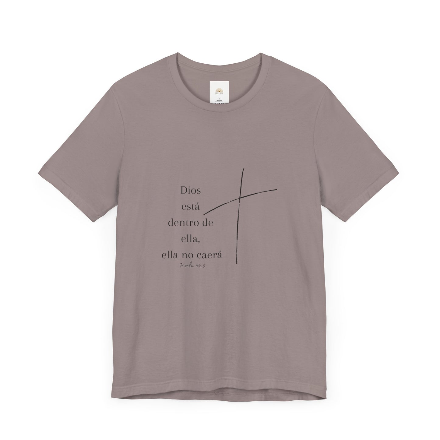 'Dios está dentro de ella, ella no caerá', Camiseta Unisex Softstyle con Mensaje Inspirador