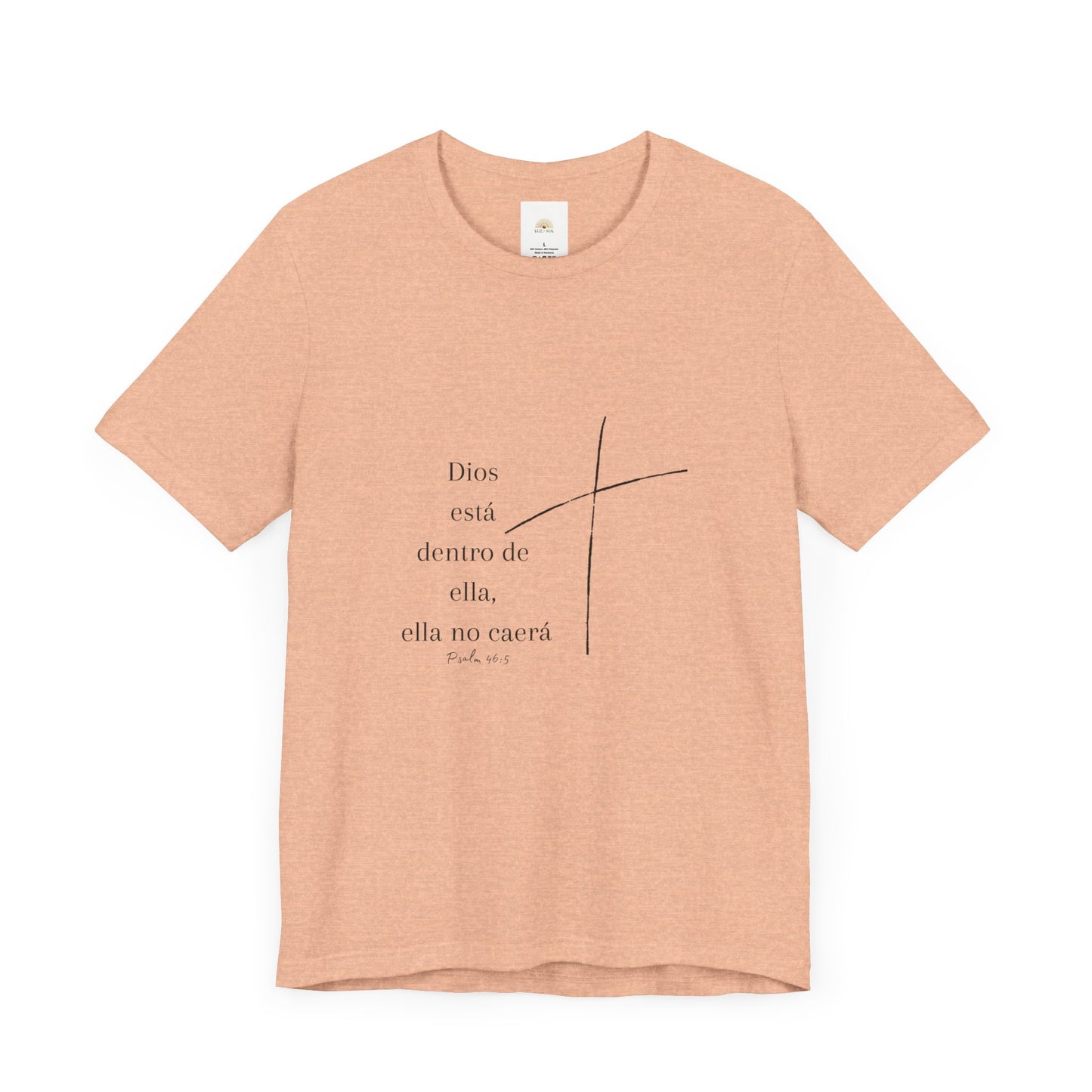 'Dios está dentro de ella, ella no caerá', Camiseta Unisex Softstyle con Mensaje Inspirador