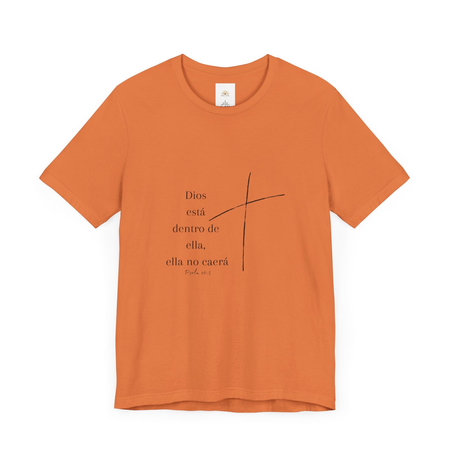 'Dios está dentro de ella, ella no caerá', Camiseta Unisex Softstyle con Mensaje Inspirador
