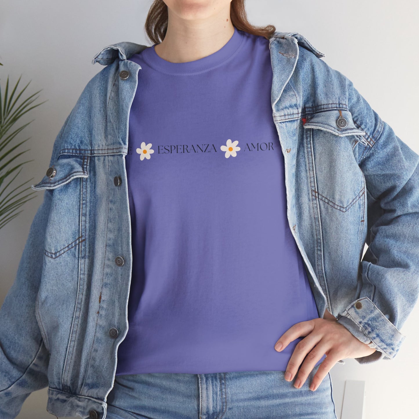 "Fe, Esperanza, Amor" (Camiseta Unisex de Algodón Resistente con Mensaje Inspirador)