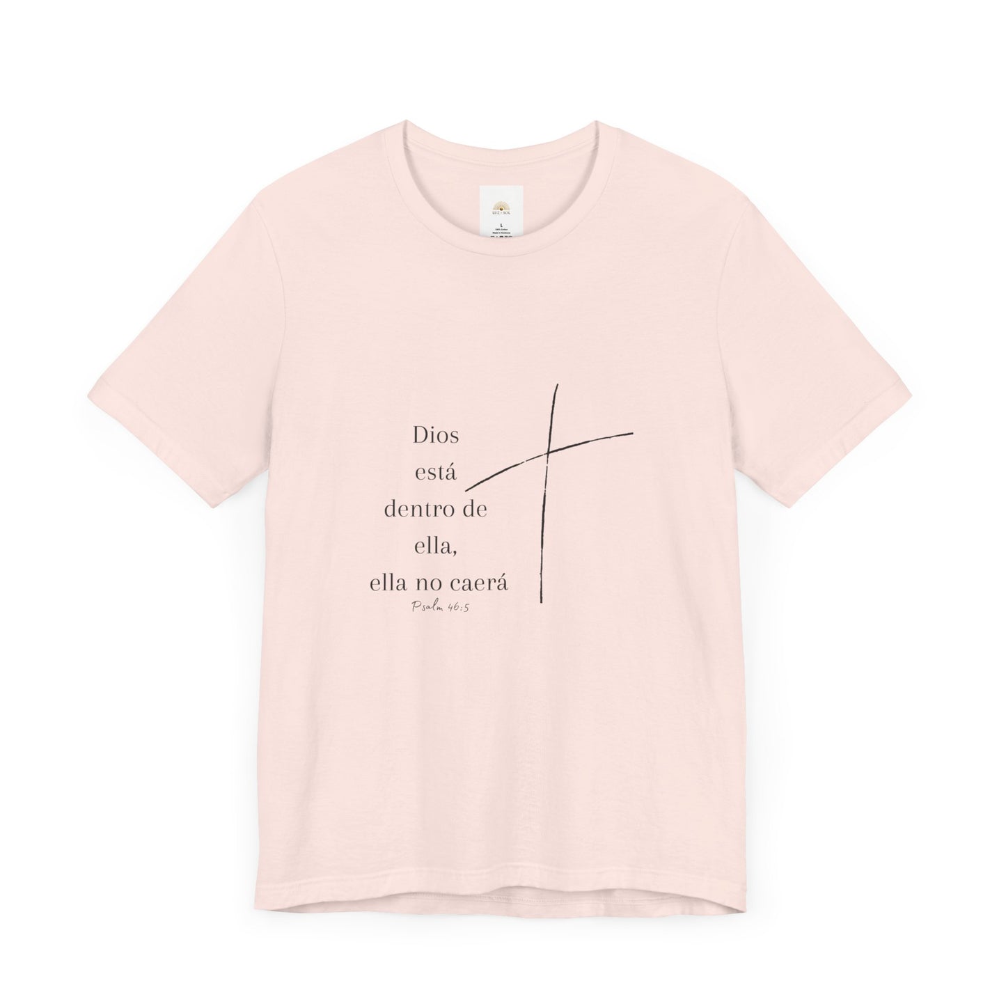 'Dios está dentro de ella, ella no caerá', Camiseta Unisex Softstyle con Mensaje Inspirador