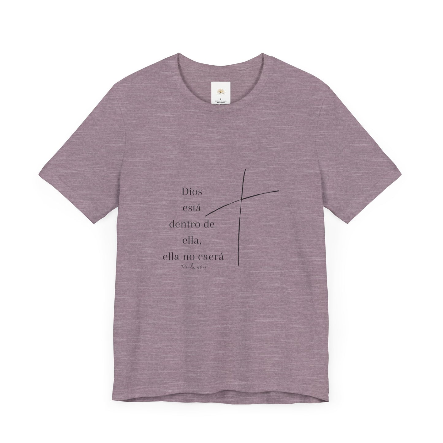'Dios está dentro de ella, ella no caerá', Camiseta Unisex Softstyle con Mensaje Inspirador