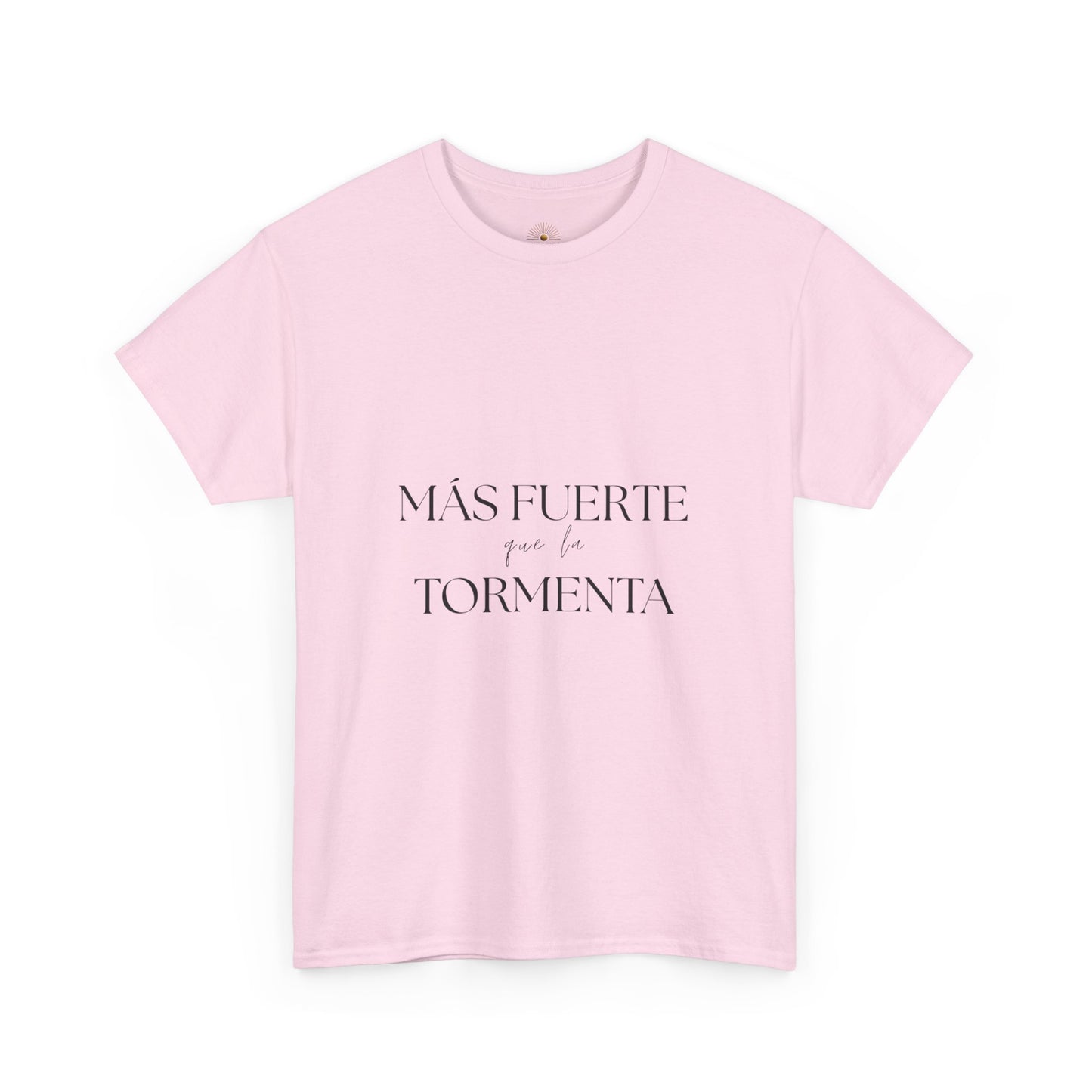 "Más Fuerte que la Tormenta" (Camiseta Unisex de Algodón Resistente Inspirada en la Fe)